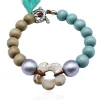 elastisches Armband mit Holzperlen und Resin Blüte, Pastellfarben